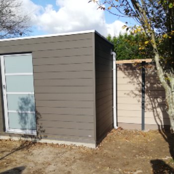Abri de jardin en bois composite Abri de jardin en bois composite